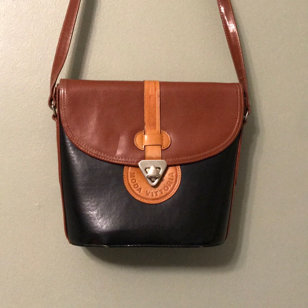 Moda Vittoria leather purse